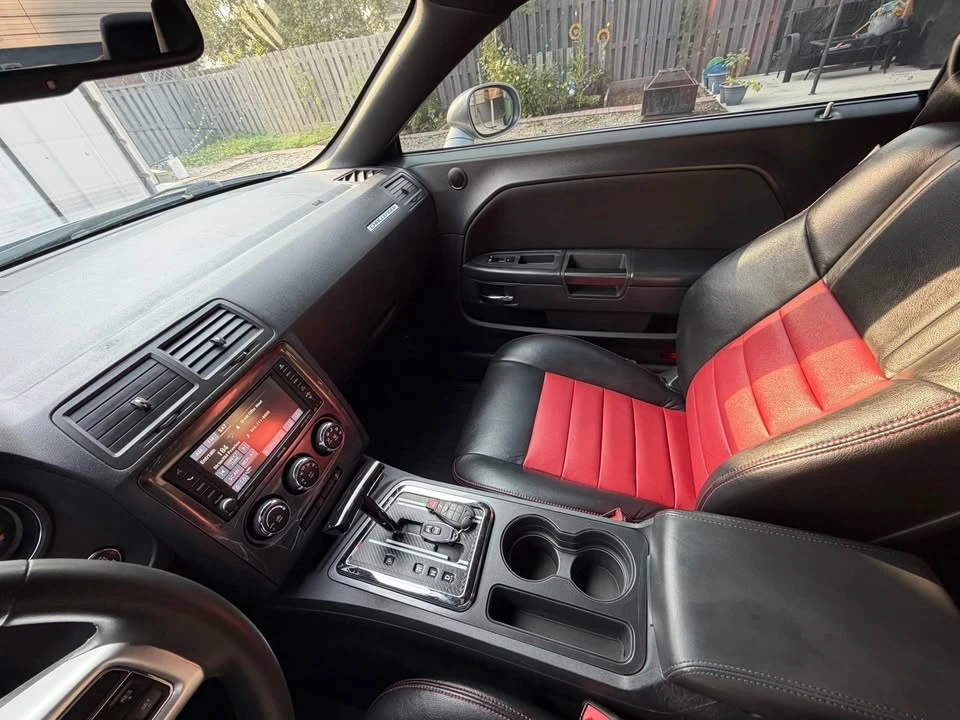 2014 Dodge Challenger 3rd Gen - Image 15 of 20