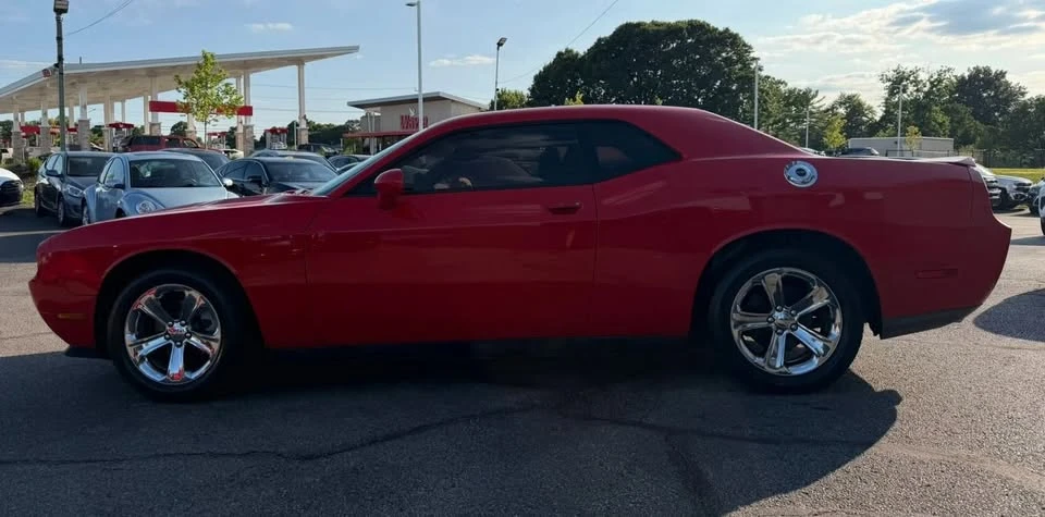 2014 Dodge Challenger 3rd Gen - Image 2 of 20
