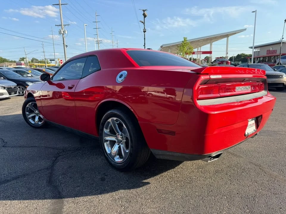 2014 Dodge Challenger 3rd Gen - Image 10 of 20