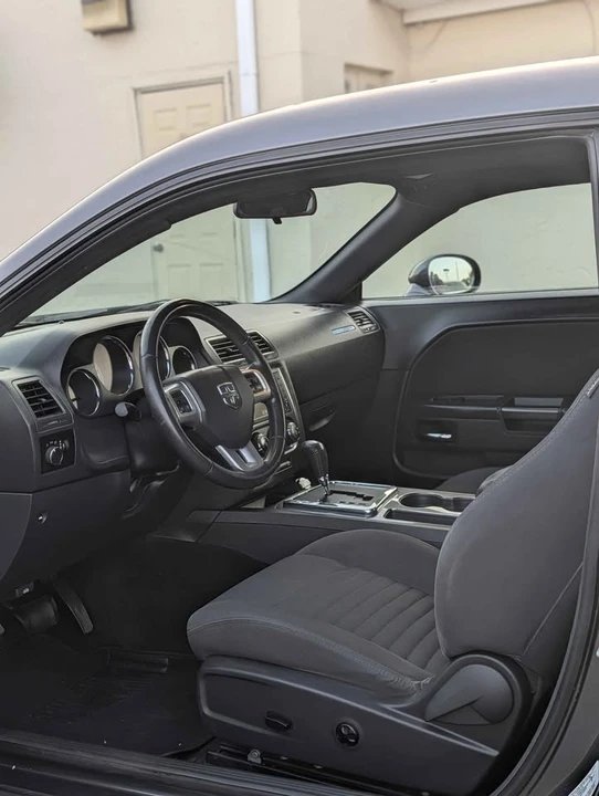 2014 Dodge Challenger 3rd Gen - Image 10 of 16