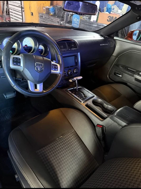2014 Dodge Challenger 3rd Gen - Image 6 of 7