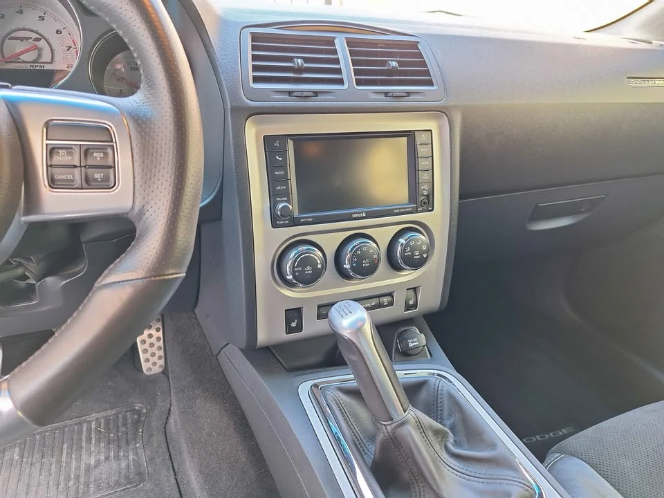 2014 Dodge Challenger 3rd Gen - Image 10 of 11