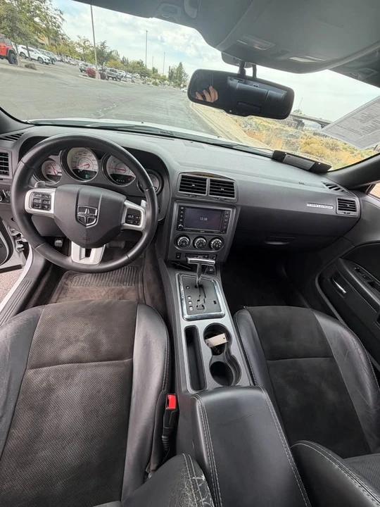 2014 Dodge Challenger 3rd Gen - Image 10 of 13