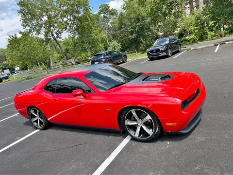 2014 Dodge Challenger R/T Shaker