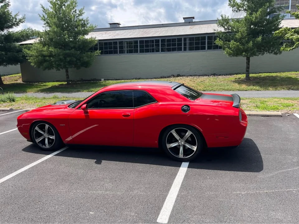 2014 Dodge Challenger 3rd Gen - Image 4 of 12