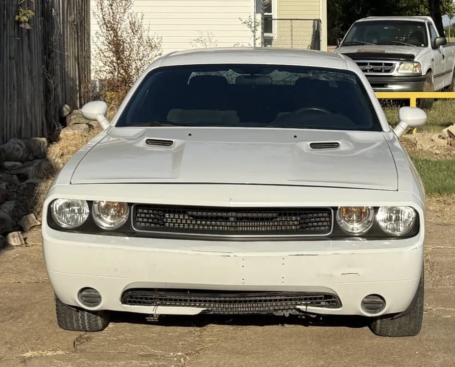 2014 Dodge Challenger 3rd Gen - Image 2 of 9