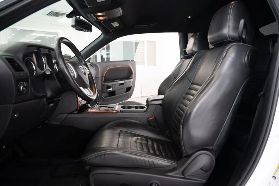 2014 Dodge Challenger 3rd Gen - Image 9 of 14