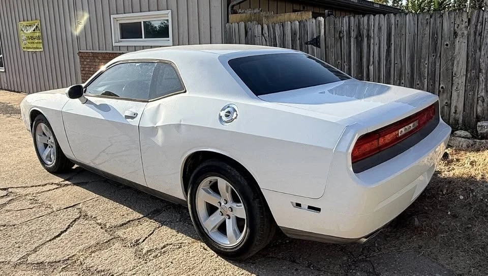 2014 Dodge Challenger 3rd Gen - Image 4 of 9
