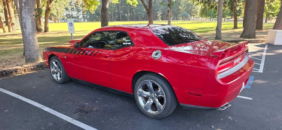 2014 Dodge Challenger 3rd Gen - Image 3 of 8