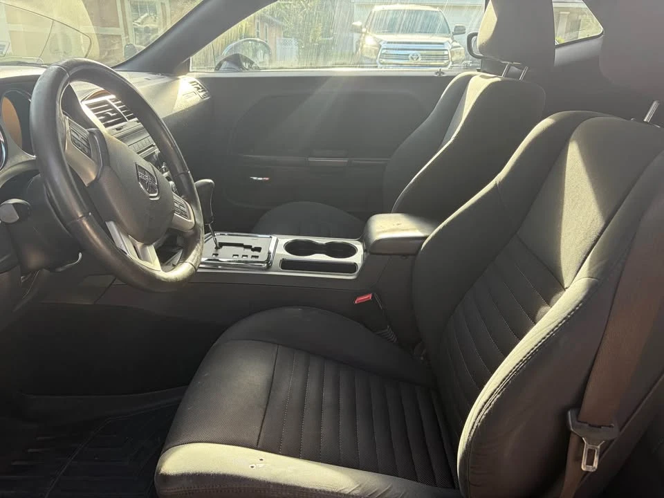 2014 Dodge Challenger 3rd Gen - Image 5 of 9