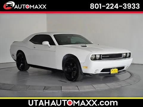 2014 Dodge Challenger SXT Plus