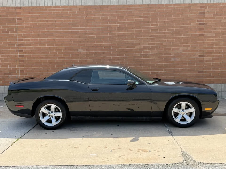 2014 Dodge Challenger 3rd Gen - Image 4 of 17