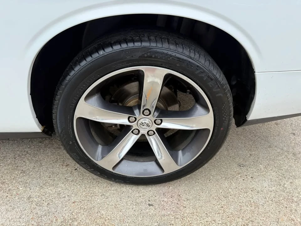 2014 Dodge Challenger 3rd Gen - Image 11 of 19