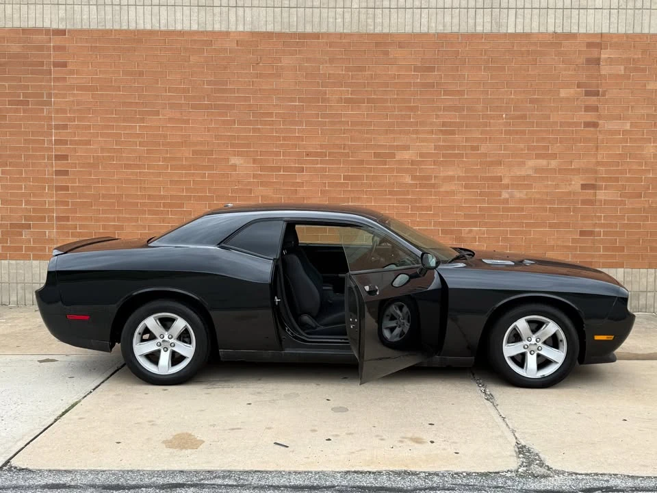 2014 Dodge Challenger 3rd Gen - Image 10 of 17