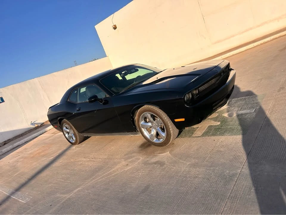 2014 Dodge Challenger 3rd Gen - Image 5 of 11