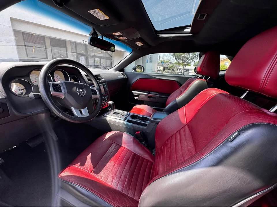 2014 Dodge Challenger 3rd Gen - Image 7 of 10