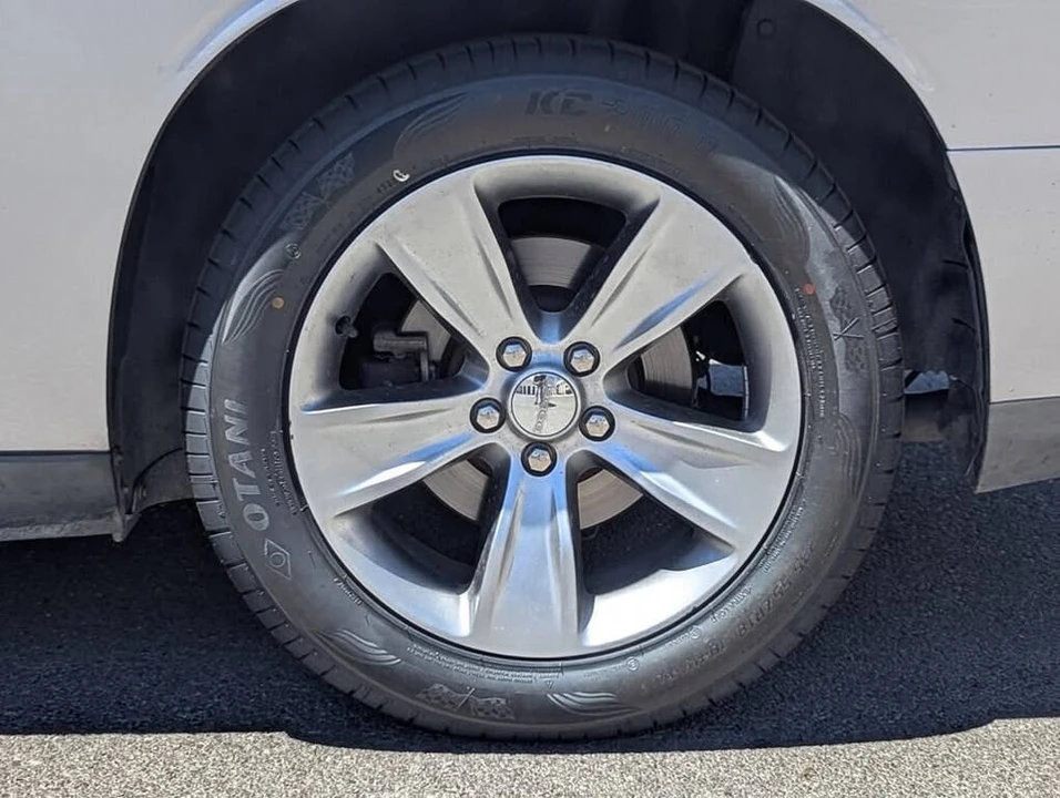 2014 Dodge Challenger 3rd Gen - Image 10 of 10