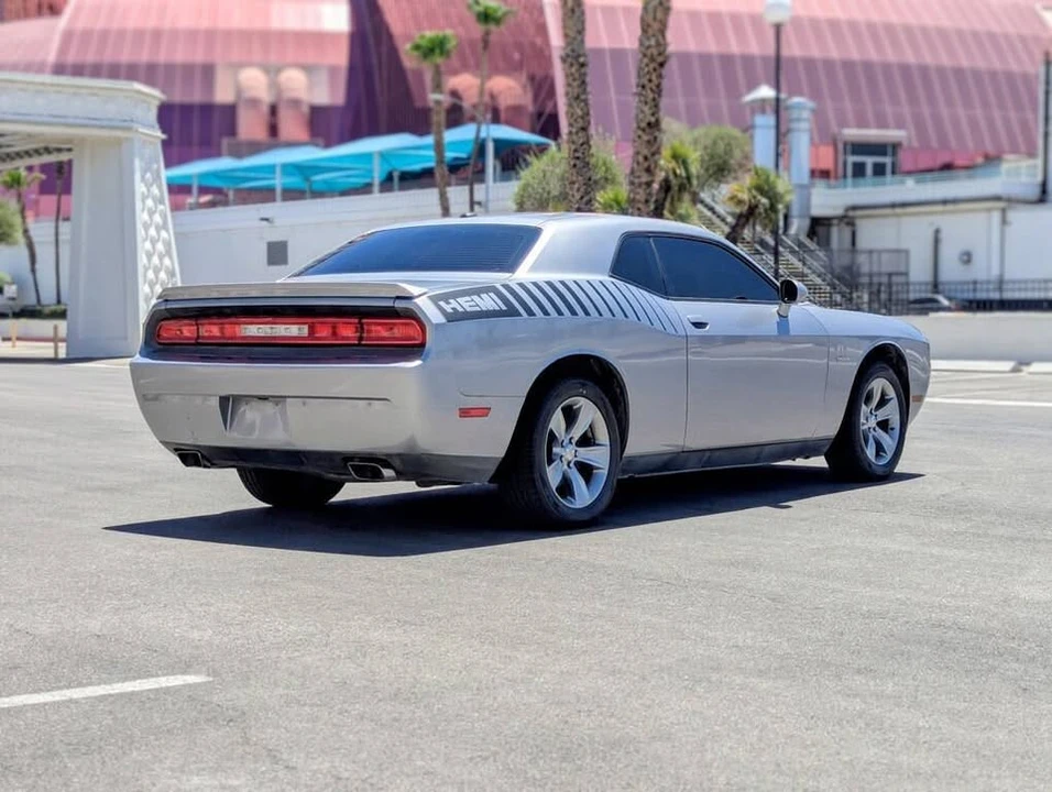 2014 Dodge Challenger 3rd Gen - Image 4 of 10