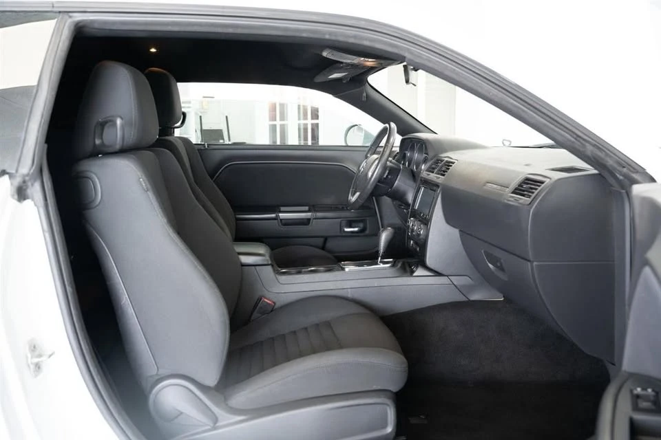 2014 Dodge Challenger 3rd Gen - Image 14 of 15
