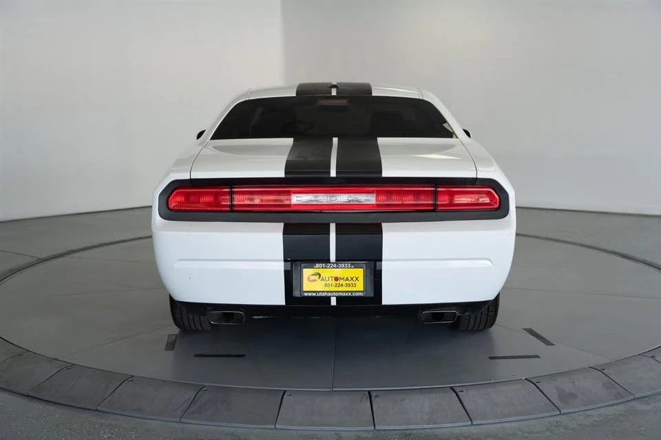 2014 Dodge Challenger 3rd Gen - Image 5 of 15
