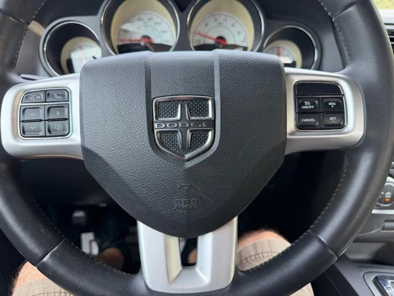 2014 Dodge Challenger 3rd Gen - Image 15 of 20
