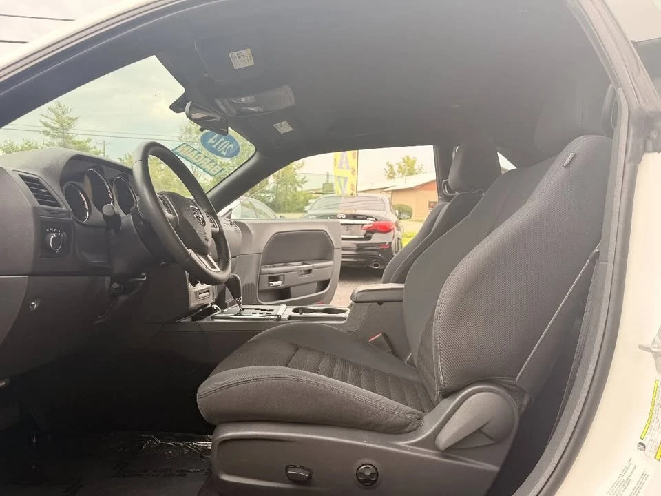 2014 Dodge Challenger 3rd Gen - Image 15 of 20