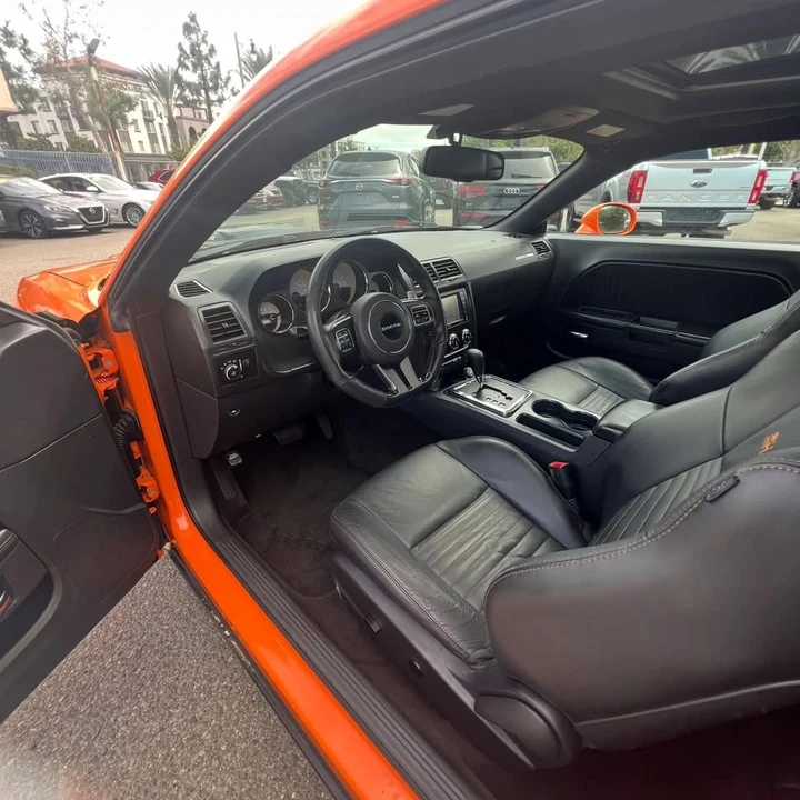 2014 Dodge Challenger 3rd Gen - Image 19 of 20