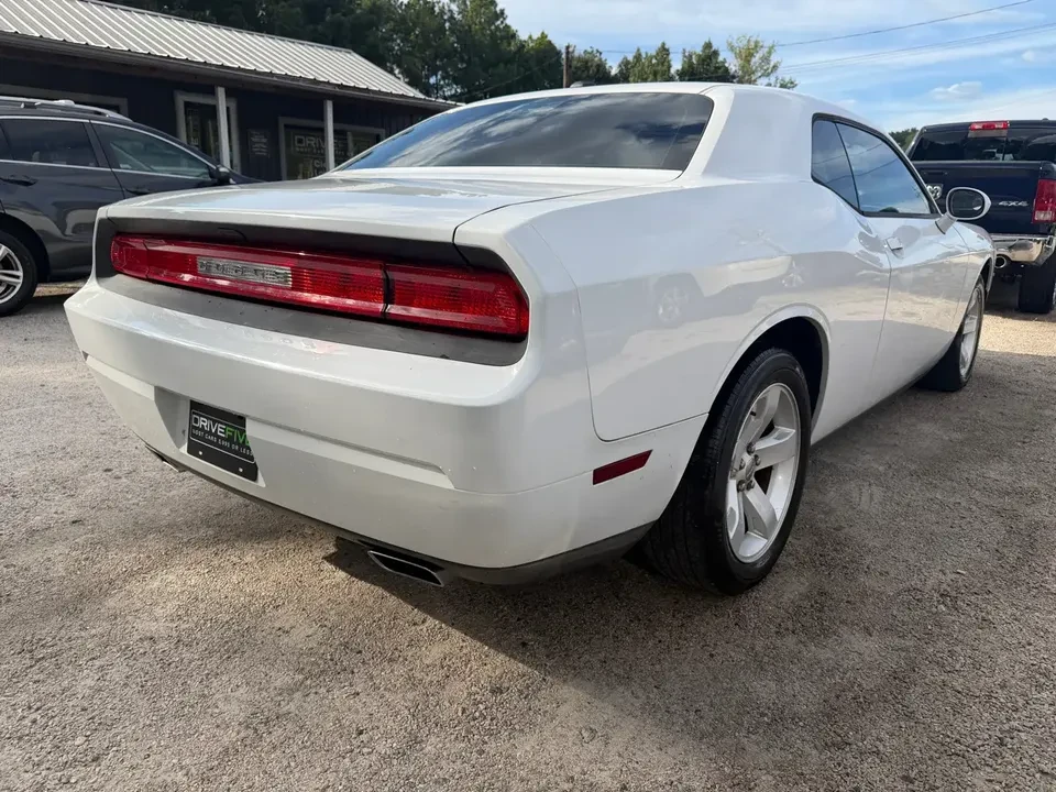 2014 Dodge Challenger 3rd Gen - Image 5 of 14