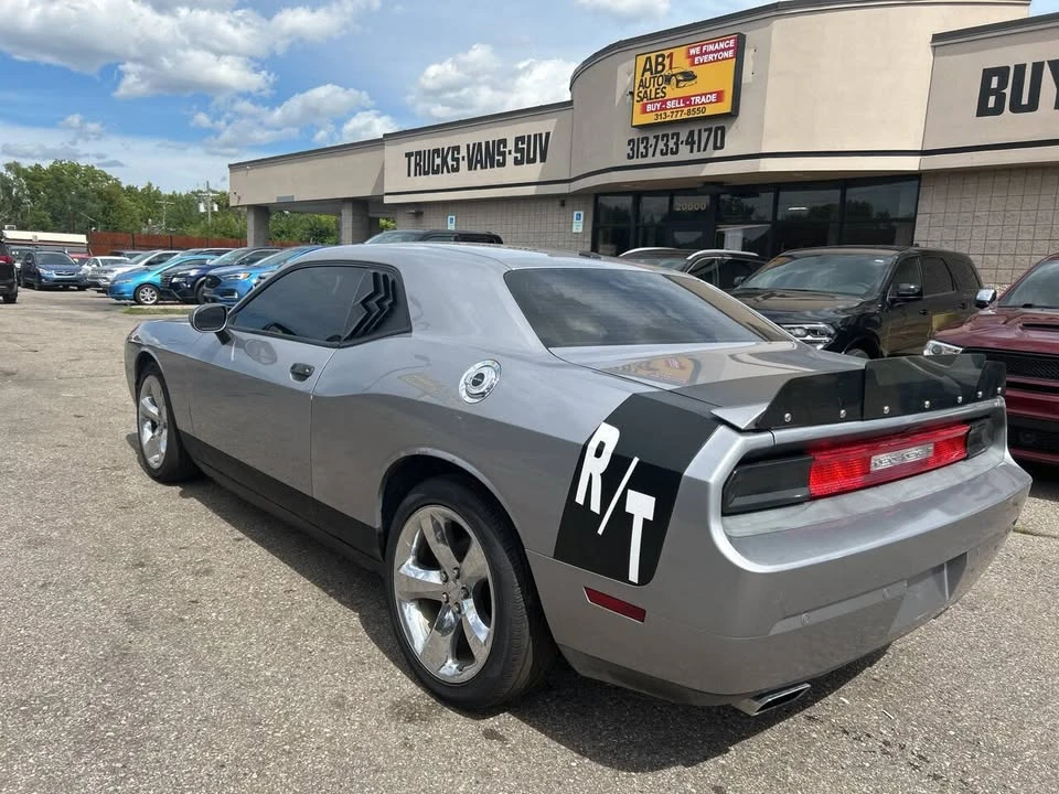 2014 Dodge Challenger 3rd Gen - Image 7 of 11