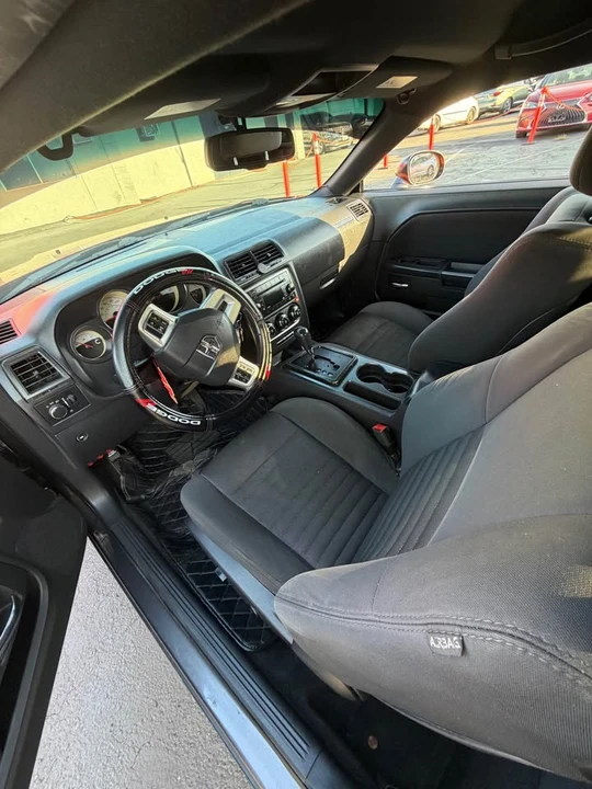 2014 Dodge Challenger 3rd Gen - Image 6 of 7