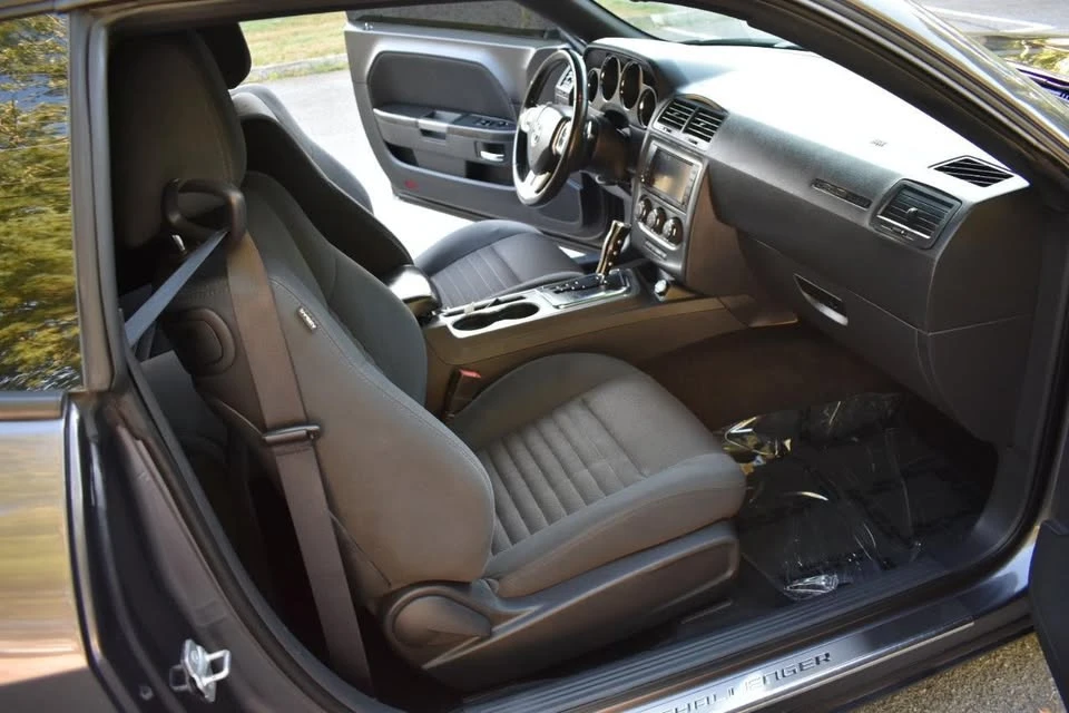 2014 Dodge Challenger 3rd Gen - Image 16 of 20