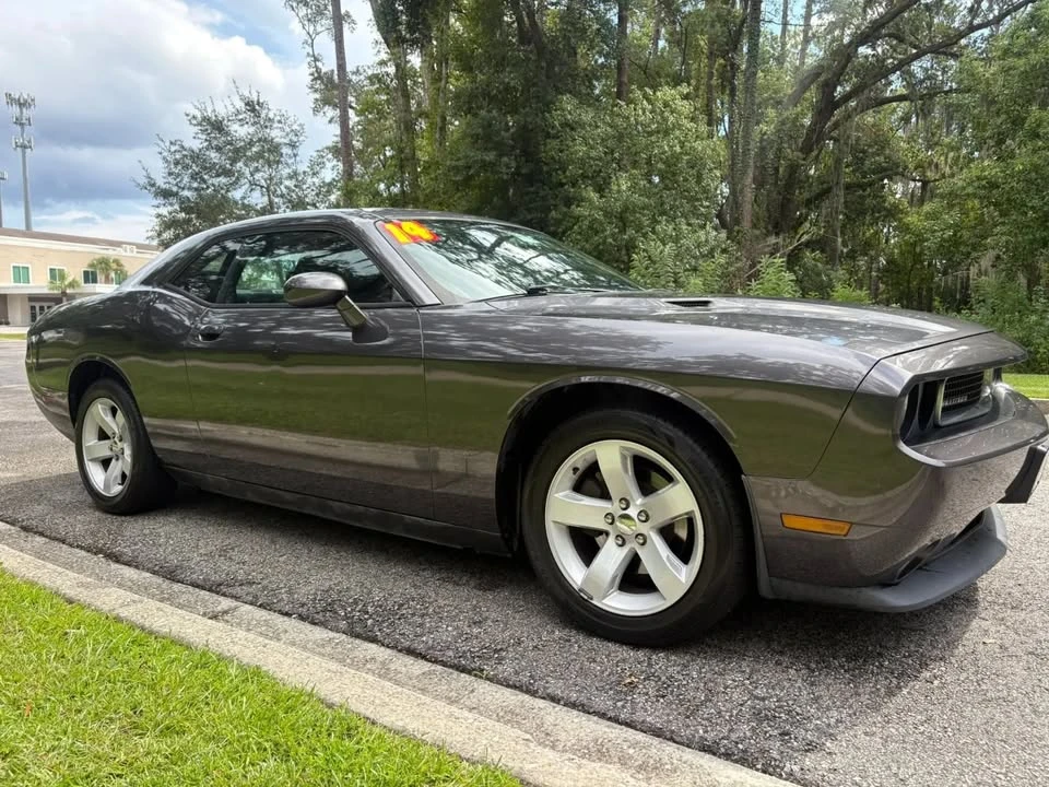 2014 Dodge Challenger 3rd Gen - Image 5 of 13