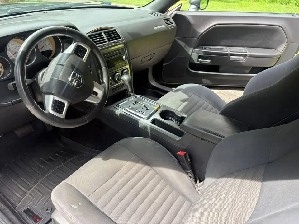 2014 Dodge Challenger 3rd Gen - Image 10 of 13
