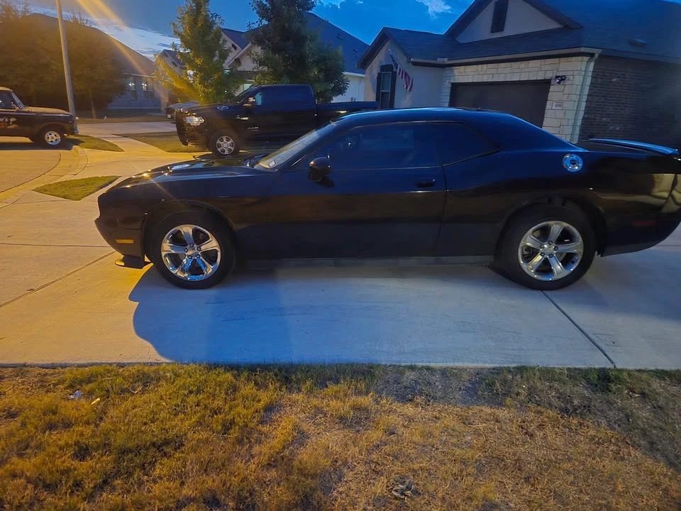 2014 Dodge Challenger 3rd Gen - Image 2 of 5