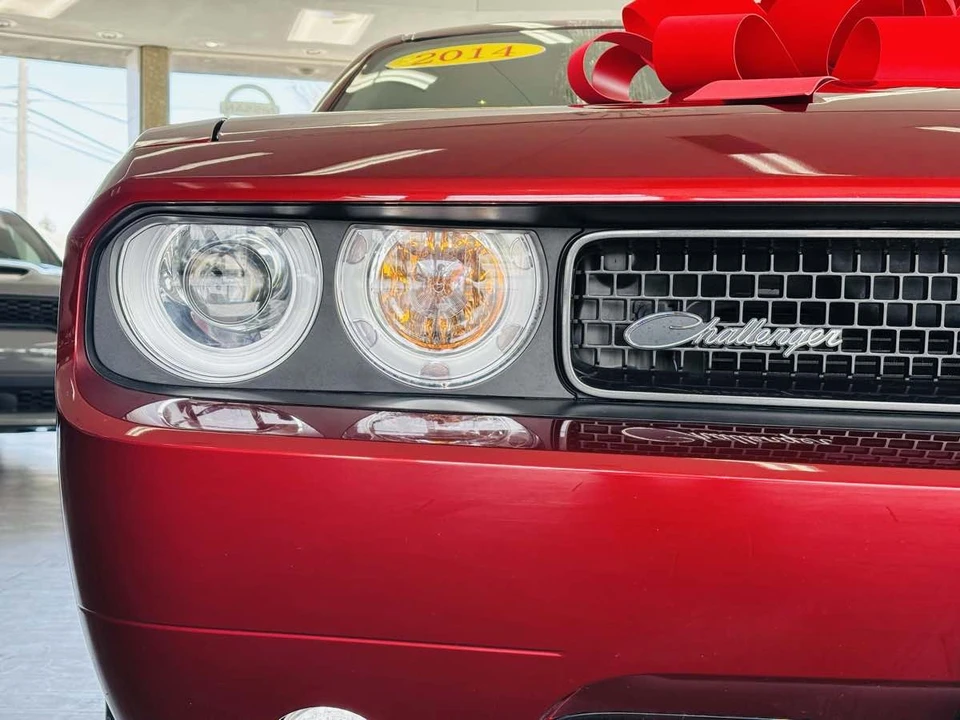 2014 Dodge Challenger 3rd Gen - Image 5 of 31