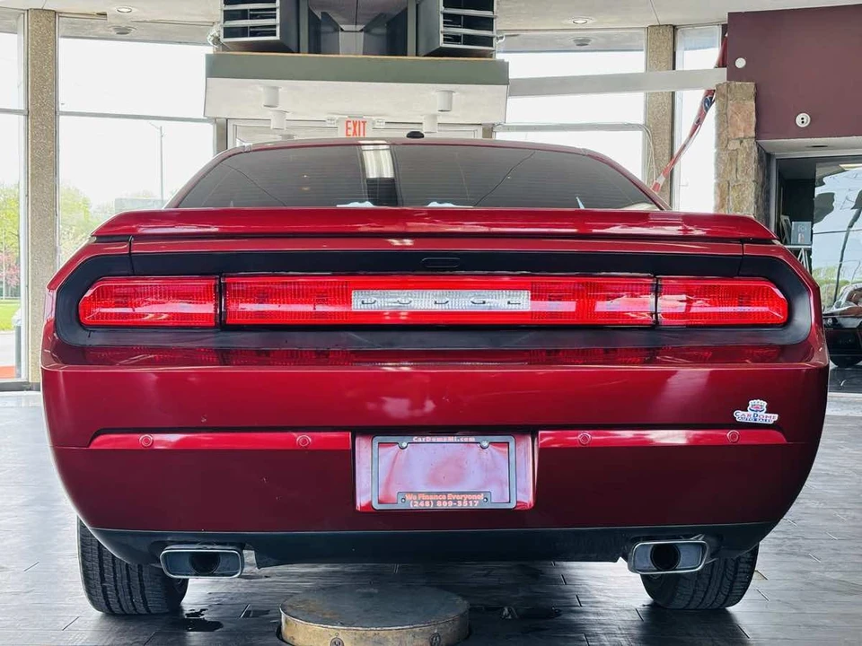2014 Dodge Challenger 3rd Gen - Image 10 of 31