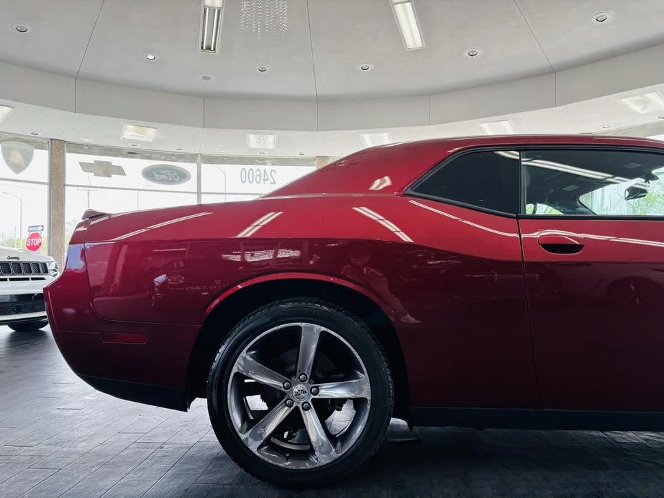 2014 Dodge Challenger 3rd Gen - Image 16 of 31