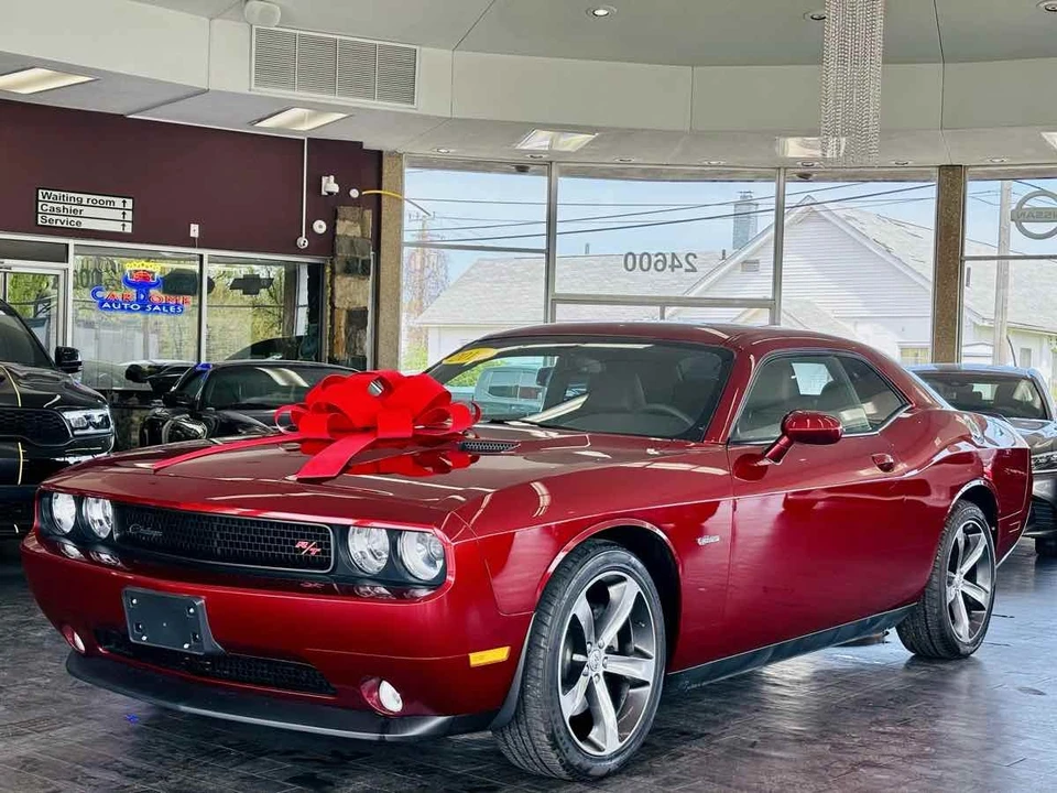 2014 Dodge Challenger 3rd Gen - Image 2 of 31