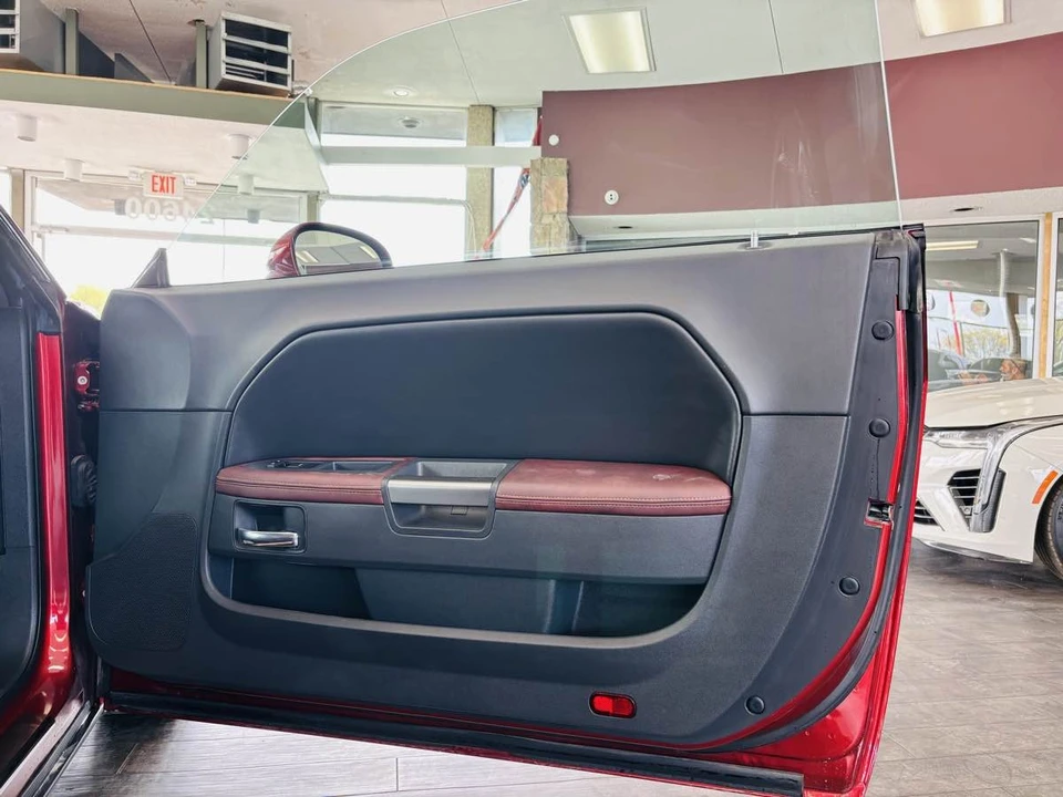 2014 Dodge Challenger 3rd Gen - Image 21 of 31