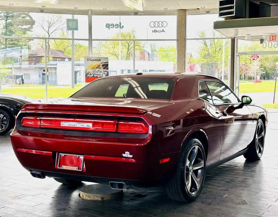 2014 Dodge Challenger 3rd Gen - Image 7 of 31