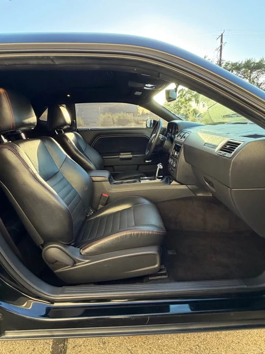 2014 Dodge Challenger 3rd Gen - Image 6 of 18