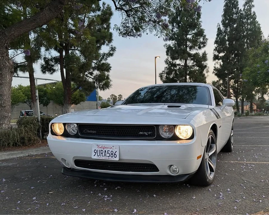 2014 Dodge Challenger 3rd Gen - Image 2 of 20
