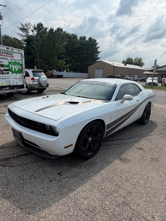 2014 Dodge Challenger 3rd Gen - Image 7 of 10