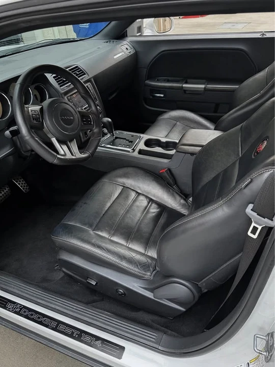 2014 Dodge Challenger 3rd Gen - Image 19 of 20
