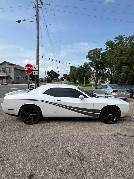 2014 Dodge Challenger 3rd Gen - Image 2 of 10