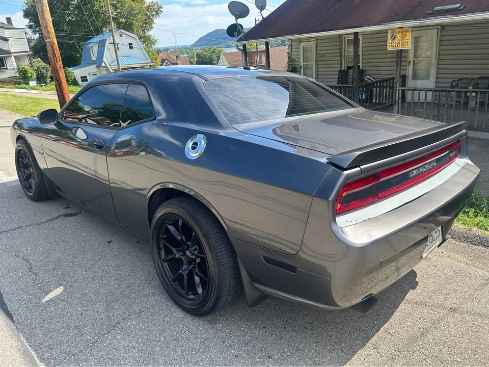 2014 Dodge Challenger 3rd Gen - Image 9 of 16