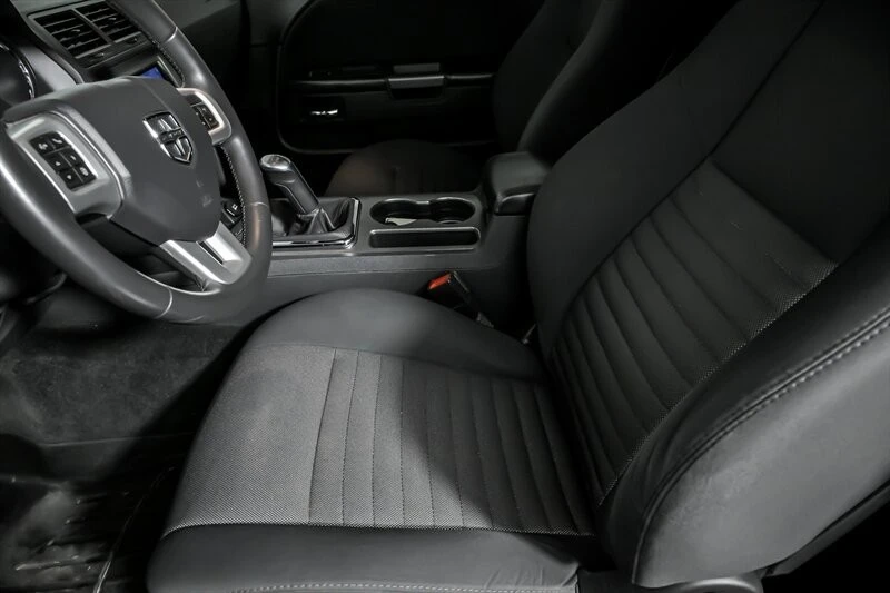 2014 Dodge Challenger 3rd Gen - Image 17 of 21