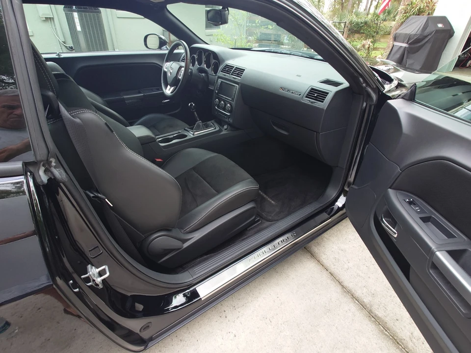 2014 Dodge Challenger 3rd Gen - Image 7 of 10