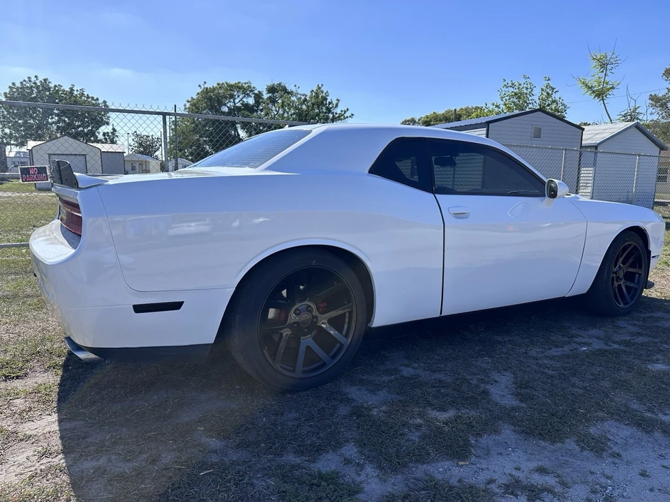 2014 Dodge Challenger 3rd Gen - Image 5 of 16