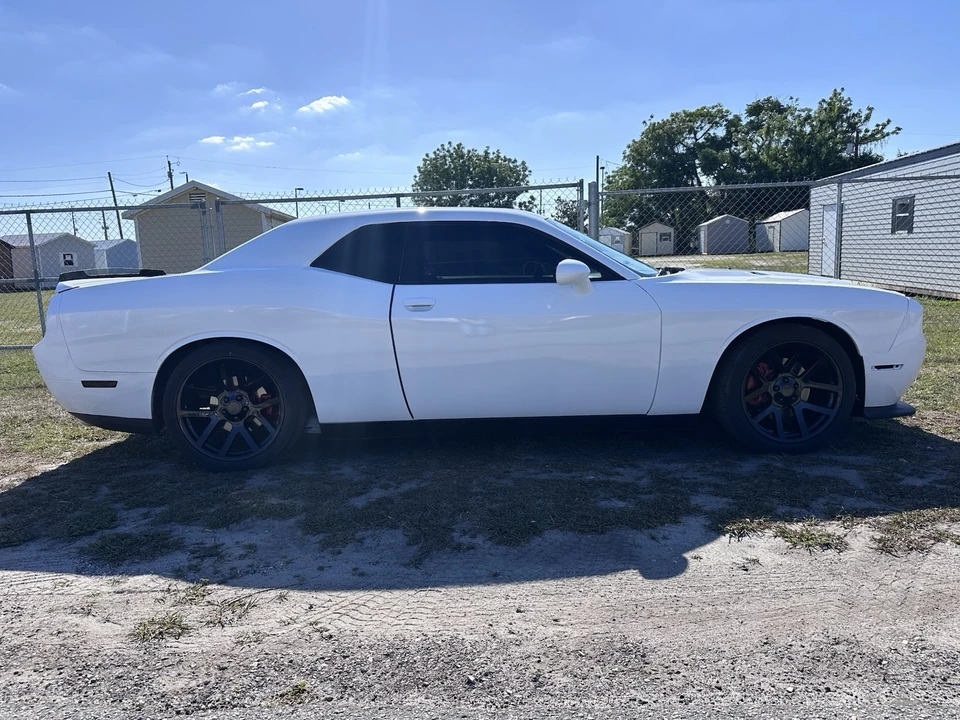 2014 Dodge Challenger 3rd Gen - Image 6 of 16